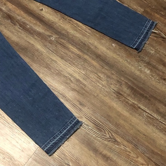 Rag & Bone Jeans Women's 30 Dre Distressed Slim Fit Mid Rise in Canyon Wash - Picture 5 of 7